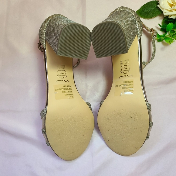 Nina Silver Chunky Rhinestones Heels 🤍🌴 - Picture 6 of 9